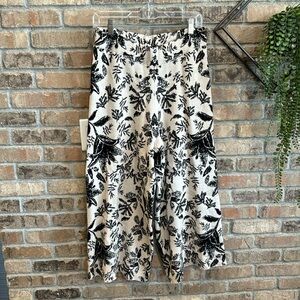 Piper and scoot knit pants.